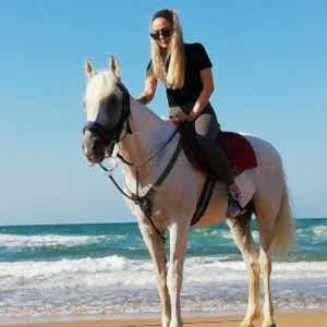Kumsal Atlıtur 2 Saat