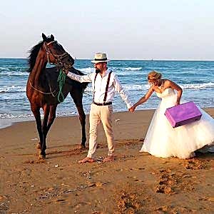Gelin Damat Sahil ve Orman Atlı Çekimler 30 Dk 1 At Kiralama